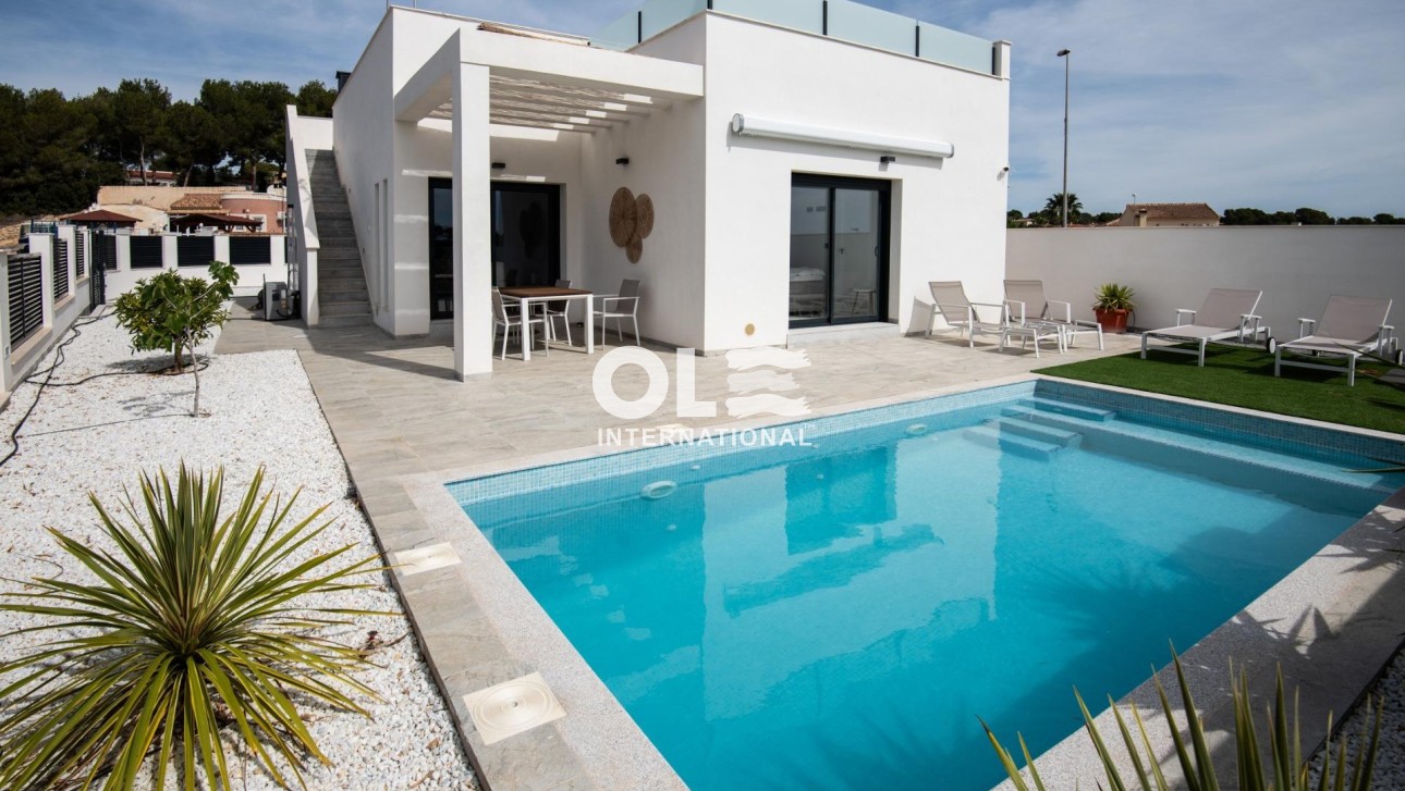 Новое здание - Villa - Pilar de la Horadada - Pinar de Campoverde