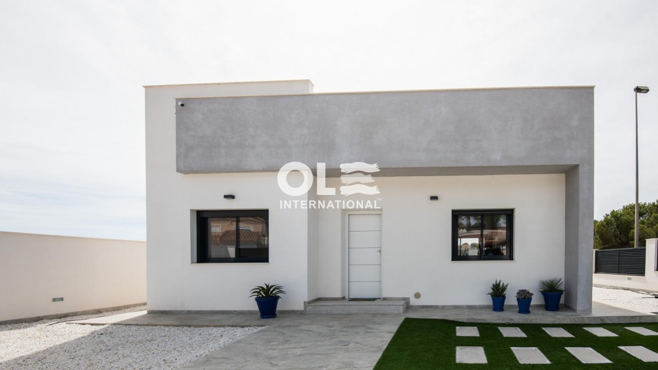 Новое здание - Villa - Pilar de la Horadada - Pinar de Campoverde