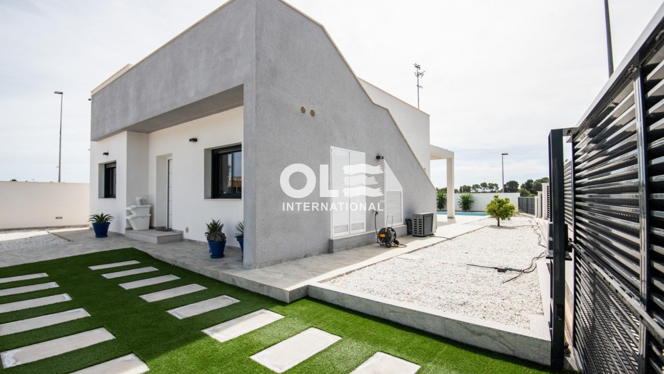 Новое здание - Villa - Pilar de la Horadada - Pinar de Campoverde