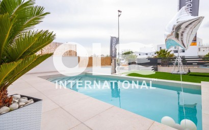 Новое здание - Villa - Orihuela Costa - PAU 8