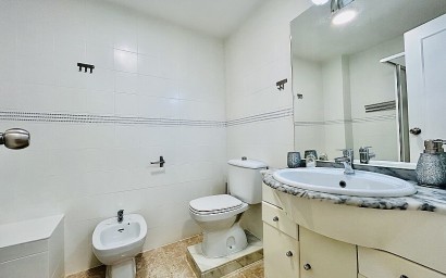 Resale - Apartment - Torrevieja - Playa del Acequión
