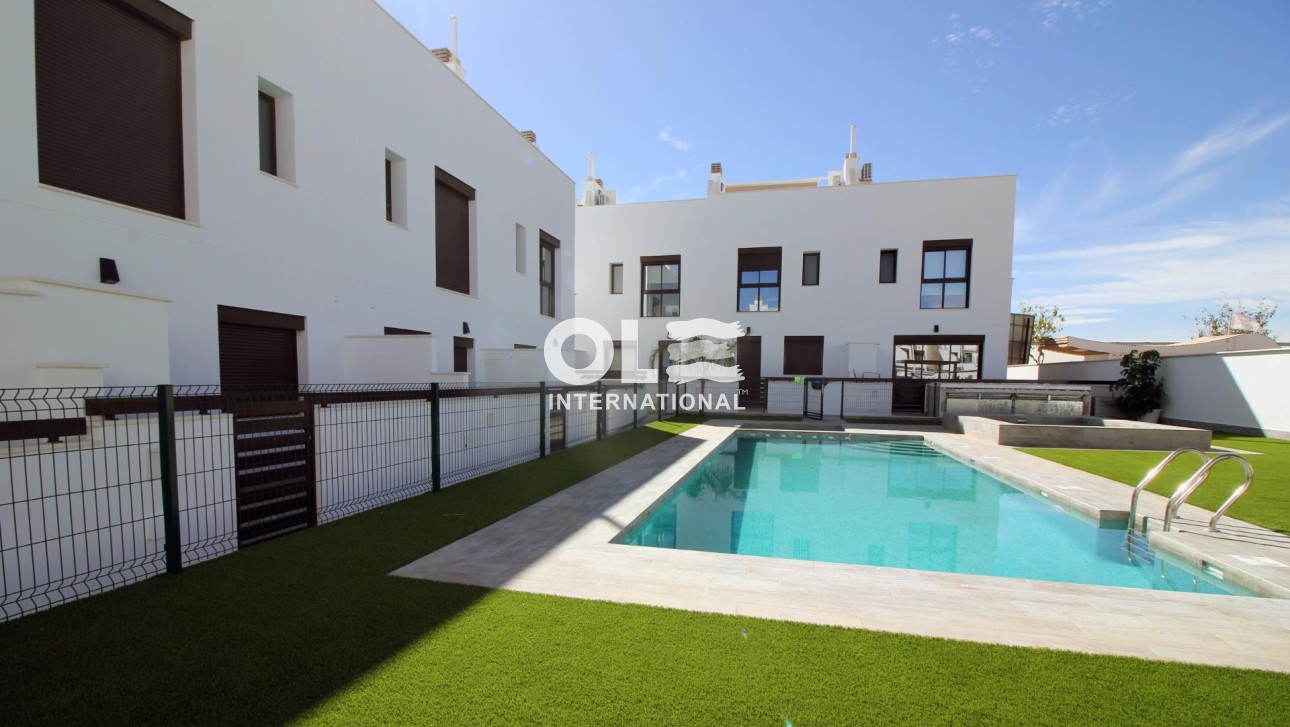 Новое здание - Villa - Pilar de la Horadada - parque Andromeda