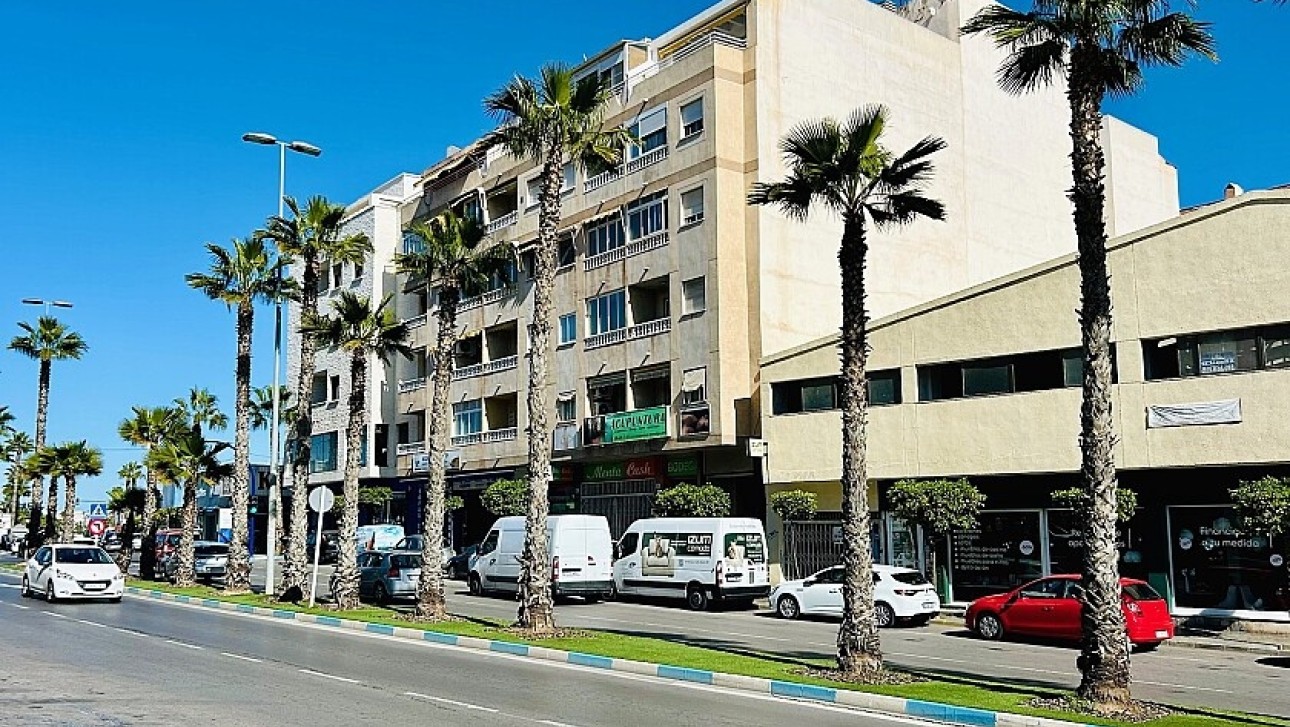 Resale - Apartment - Torrevieja - Nueva Torrevieja