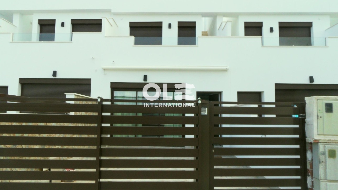 Новое здание - Villa - Pilar de la Horadada - parque Andromeda