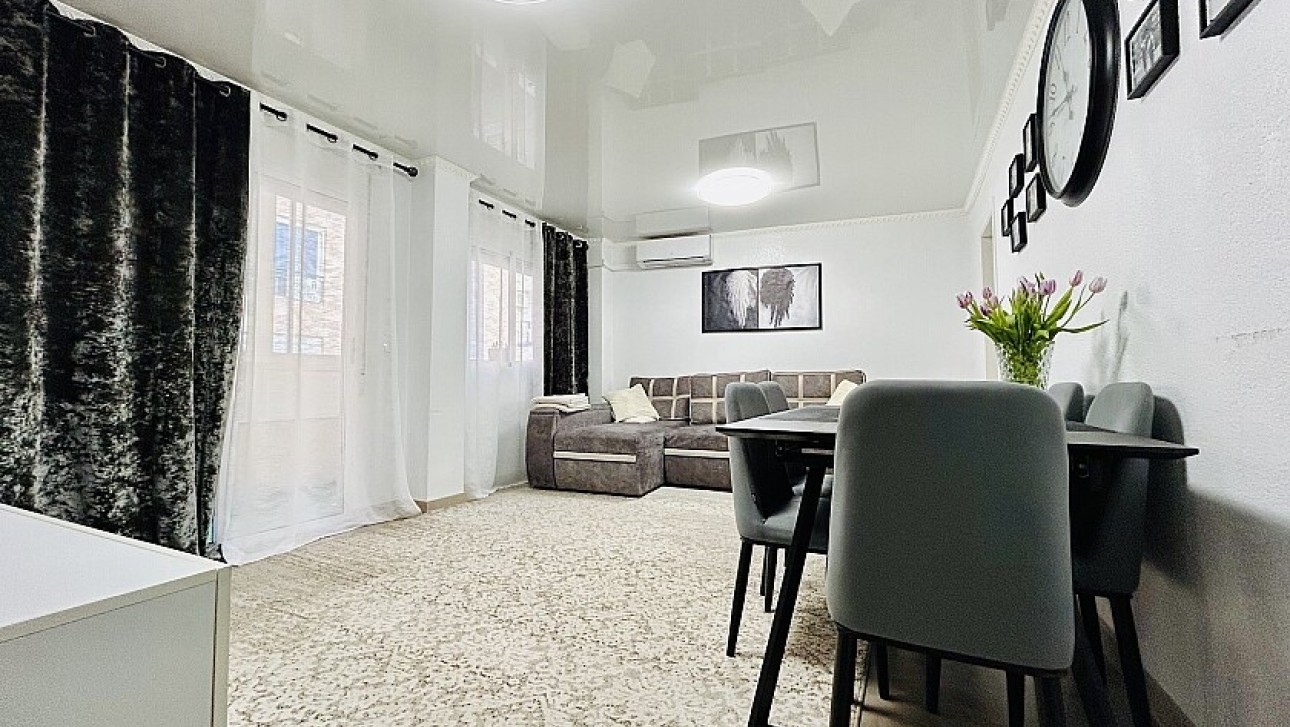 Resale - Apartment - Torrevieja - Nueva Torrevieja