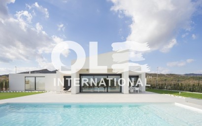 Новое здание - Villa - Baños y Mendigo - Altaona Golf