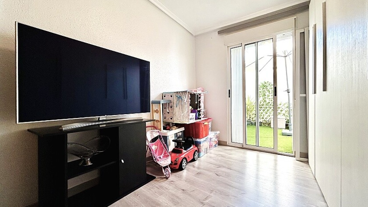 Resale - Apartment - Torrevieja - Nueva Torrevieja