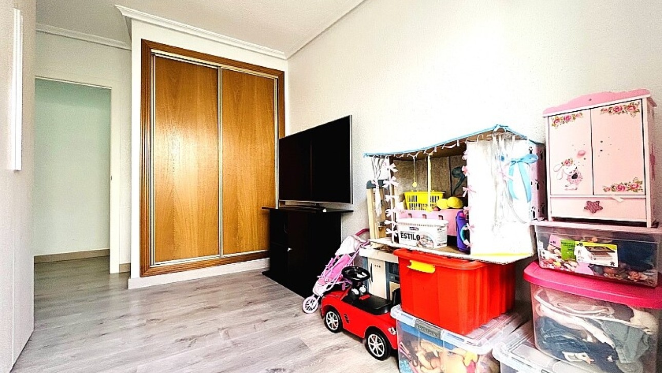 Resale - Apartment - Torrevieja - Nueva Torrevieja