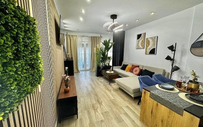 Resale - Ground floor apartment - Torrevieja - Playa de los Locos