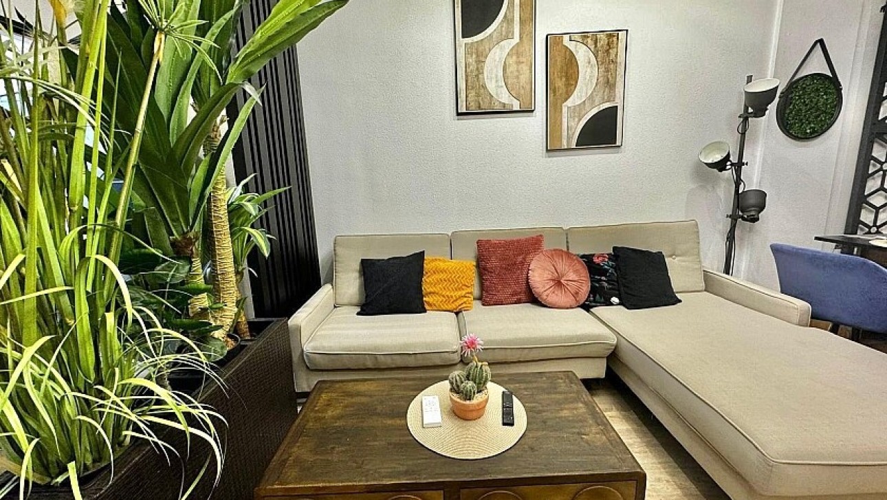 Resale - Ground floor apartment - Torrevieja - Playa de los Locos