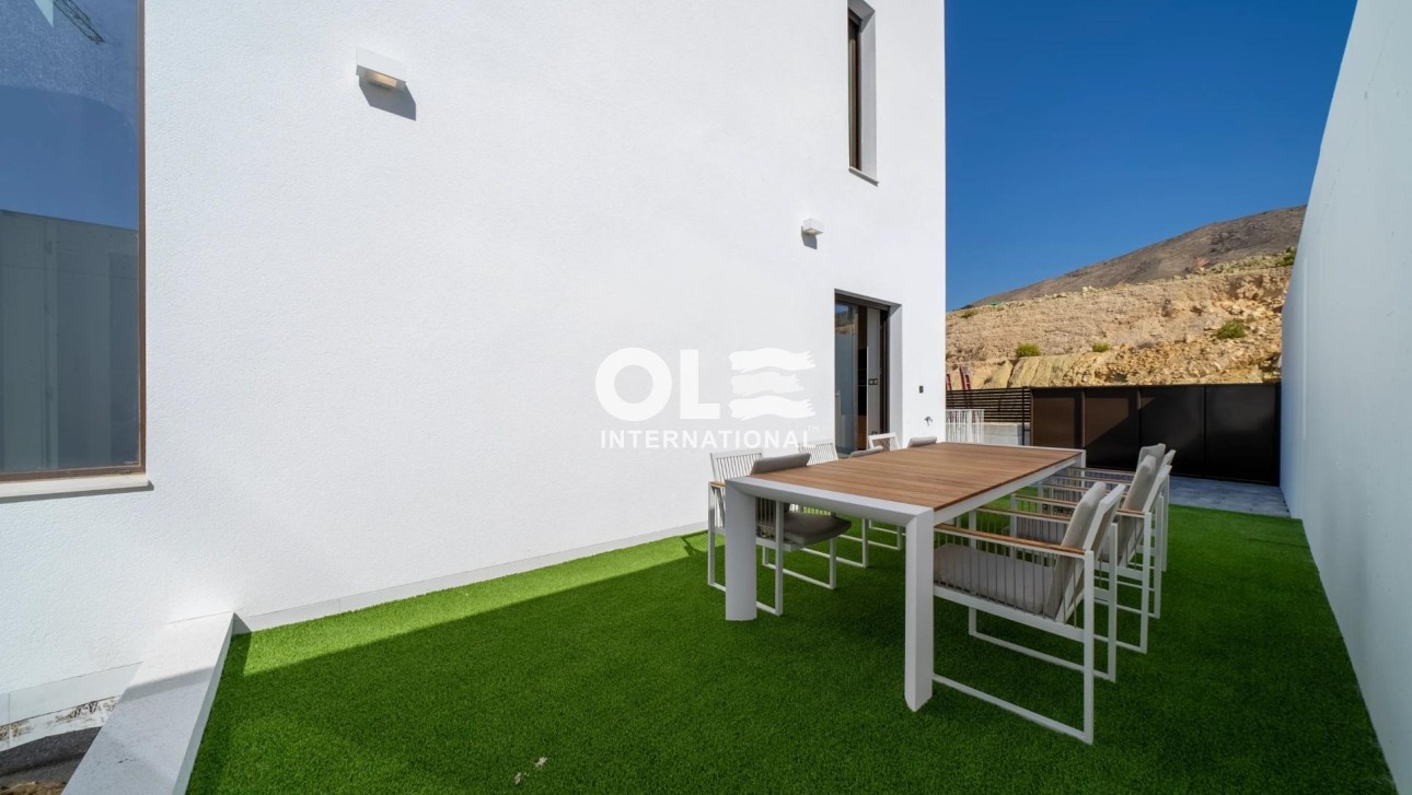 Новое здание - Villa - Finestrat - Golf Bahia