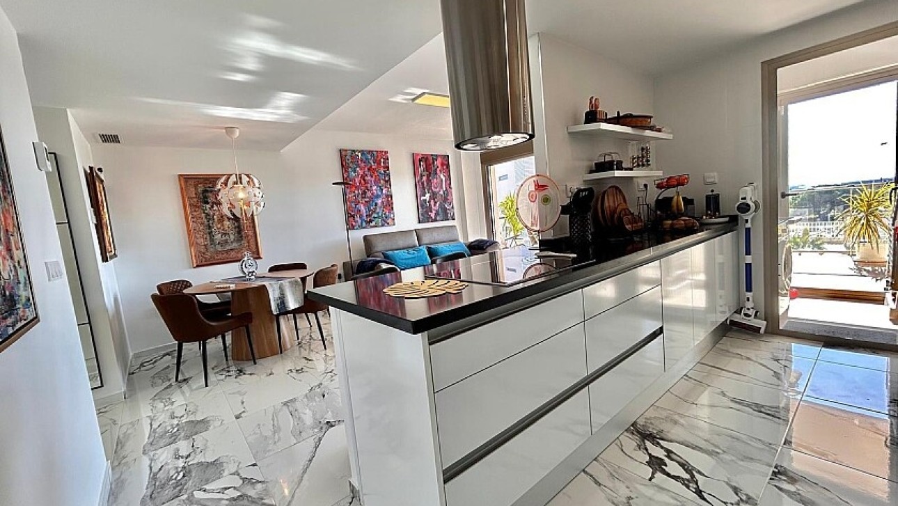 Resale - Apartment - Villamartin