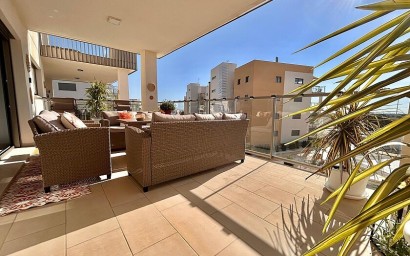 Resale - Apartment - Villamartin