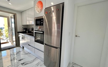 Resale - Apartment - Villamartin