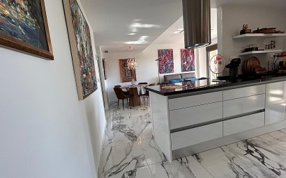 Resale - Apartment - Villamartin