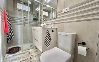 Resale - Apartment - Villamartin