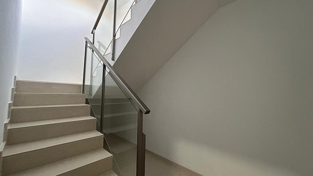 Resale - Apartment - Villamartin