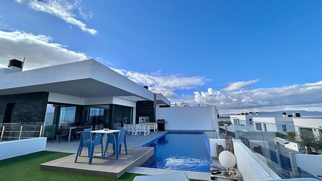 Resale - Villa - Ciudad Quesada