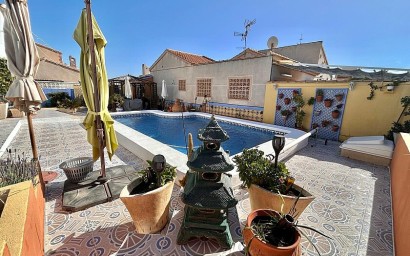 Resale - Villa - Orihuela Costa - Playa Flamenca