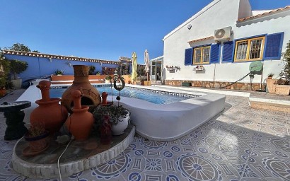 Resale - Villa - Orihuela Costa - Playa Flamenca