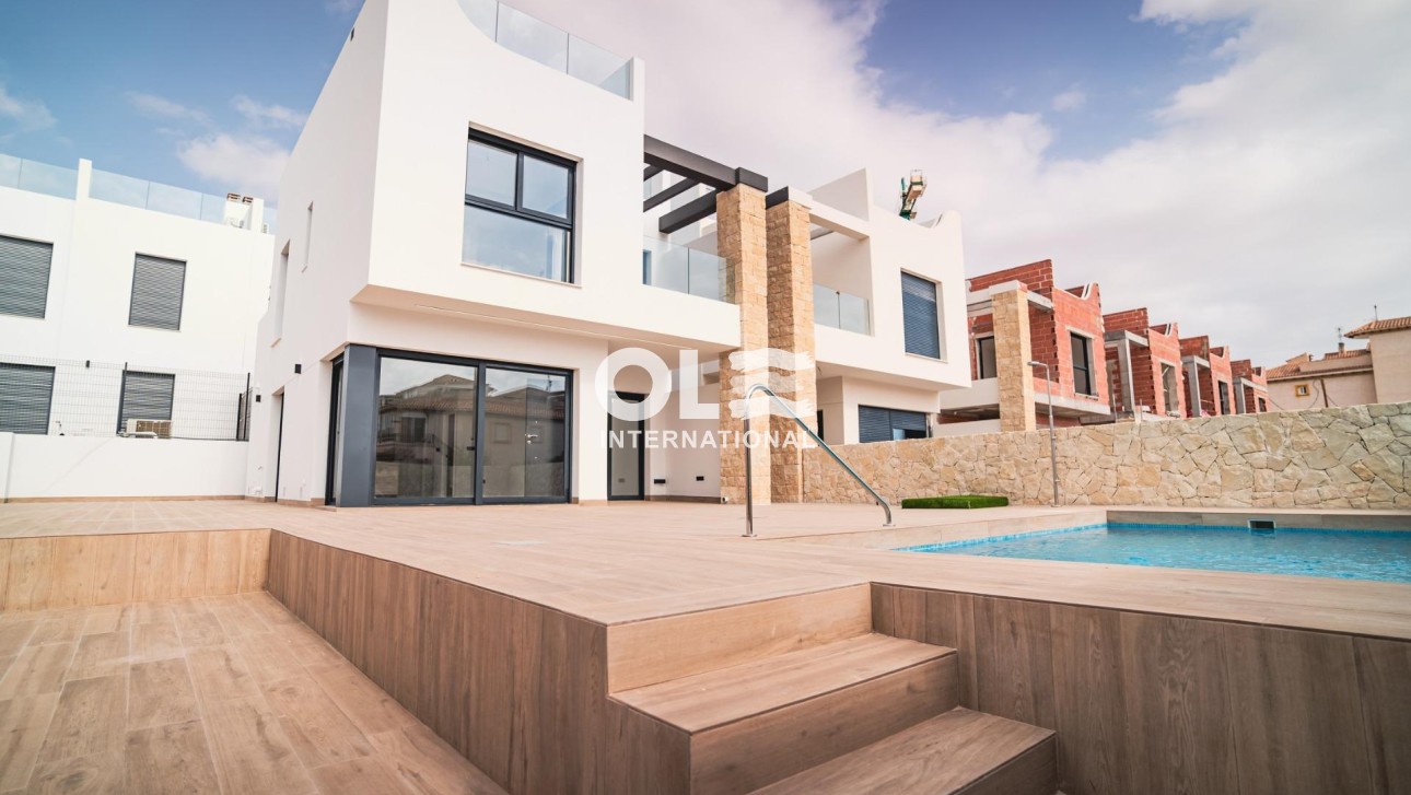 Новое здание - Villa - Orihuela Costa - Punta Prima