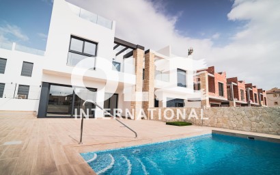 Новое здание - Villa - Orihuela Costa - Punta Prima