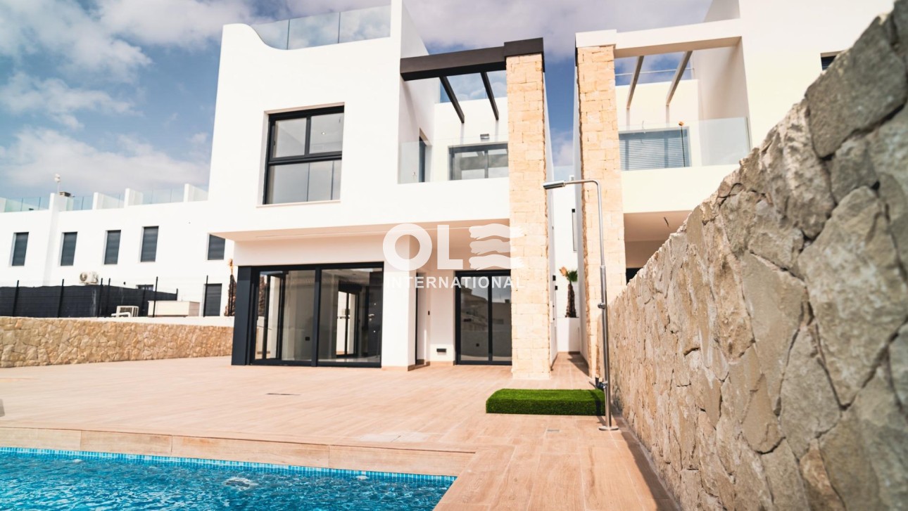 Новое здание - Villa - Orihuela Costa - Punta Prima