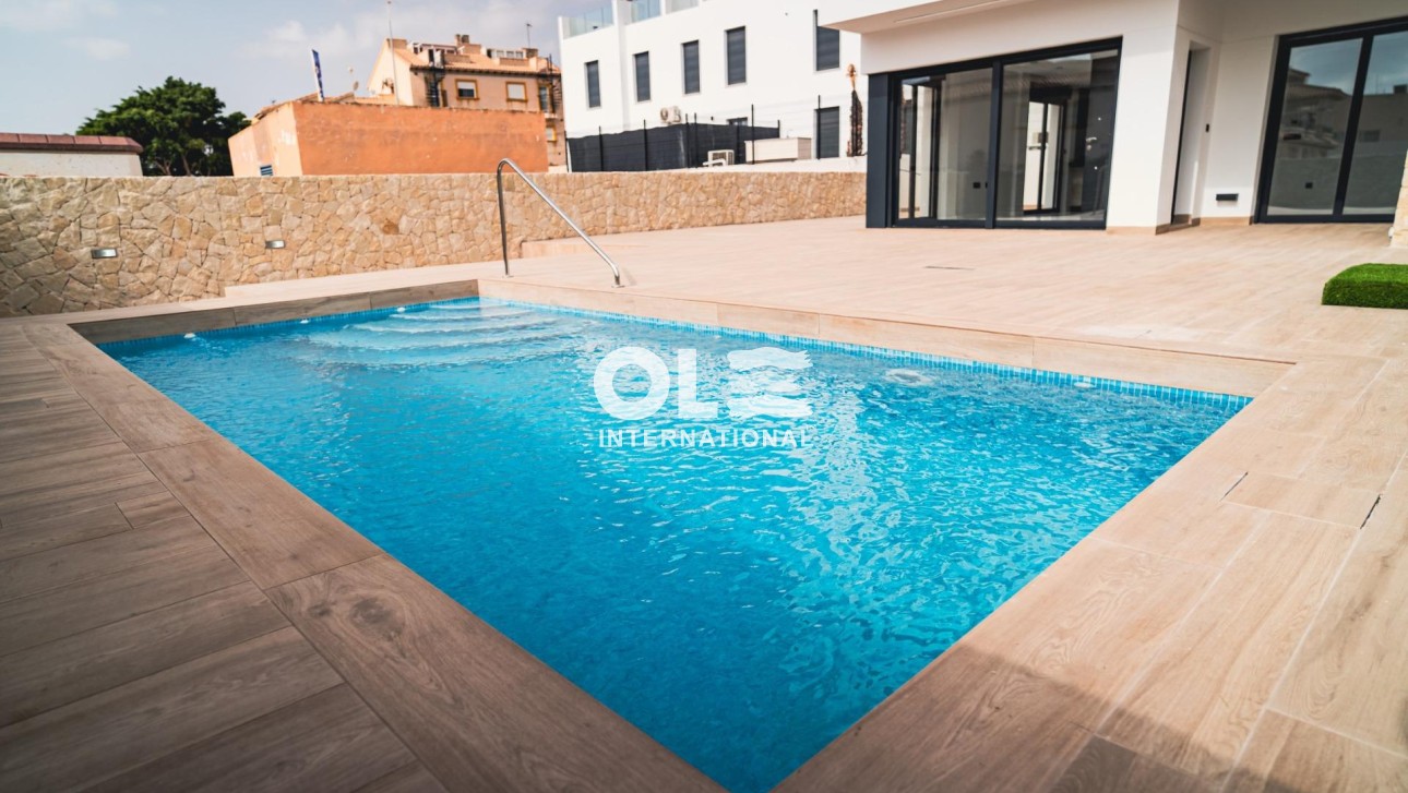 Новое здание - Villa - Orihuela Costa - Punta Prima