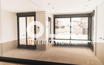 Новое здание - Villa - Orihuela Costa - Punta Prima