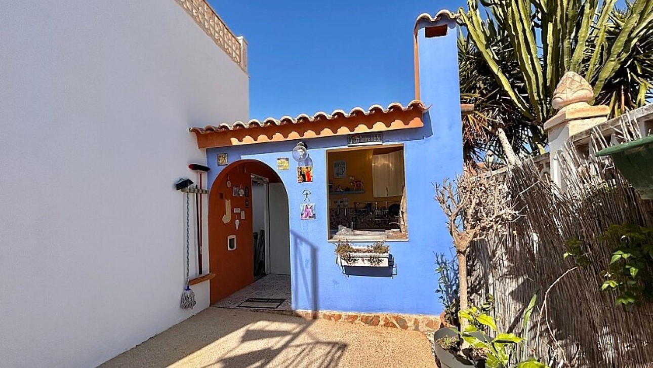 Resale - Villa - Orihuela Costa - Playa Flamenca