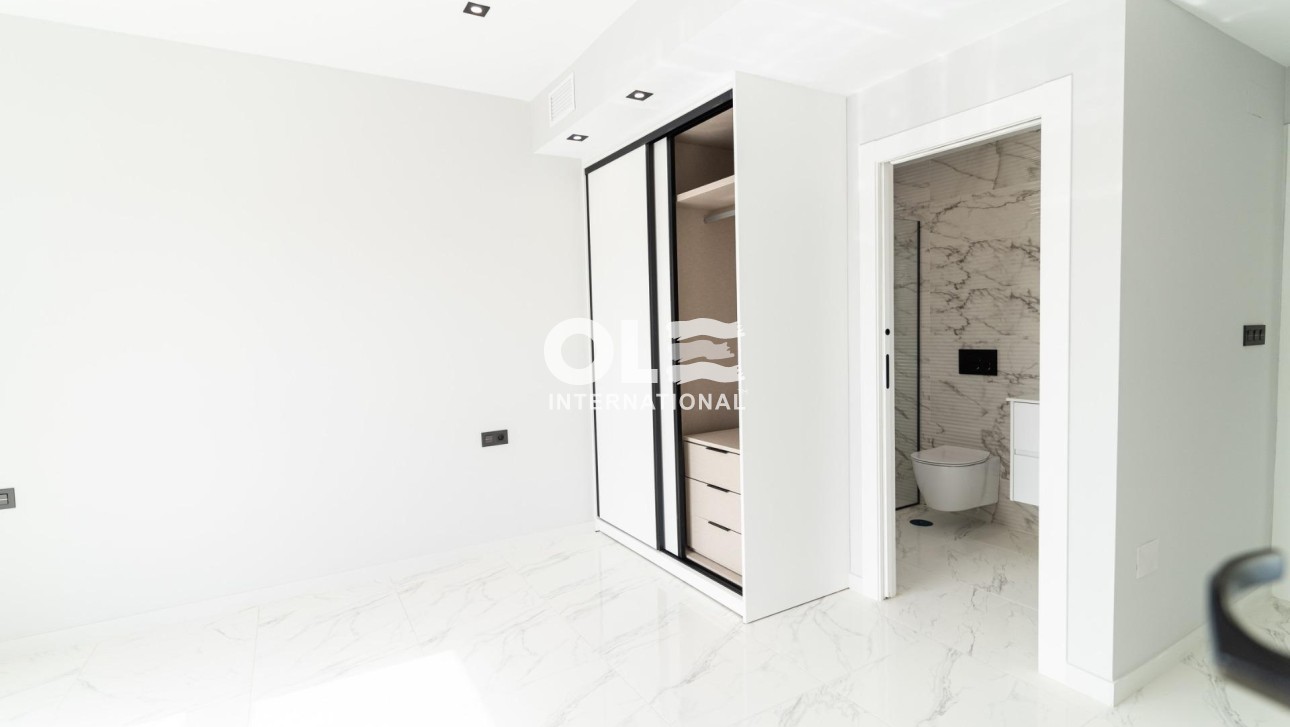 Новое здание - Villa - Orihuela Costa - Punta Prima