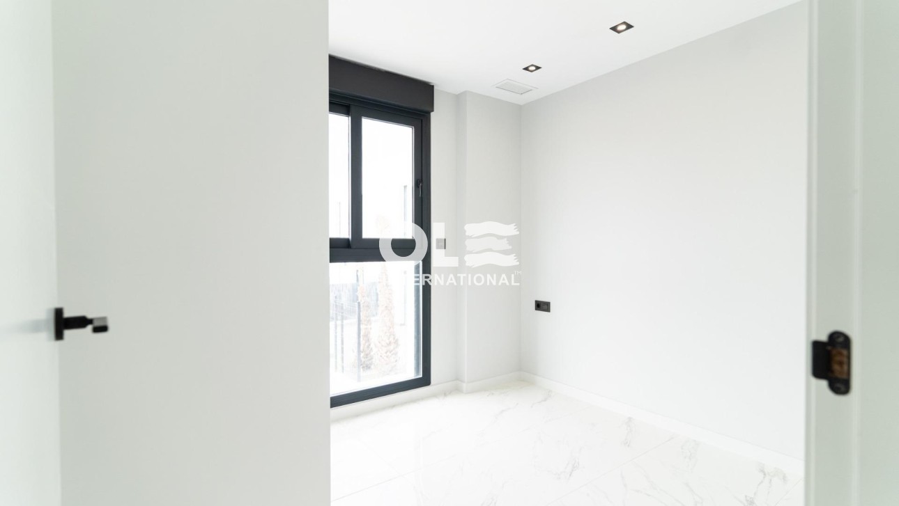 Новое здание - Villa - Orihuela Costa - Punta Prima