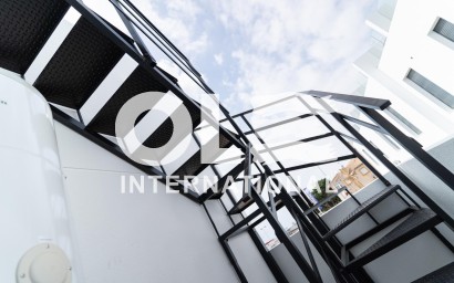 Новое здание - Villa - Orihuela Costa - Punta Prima