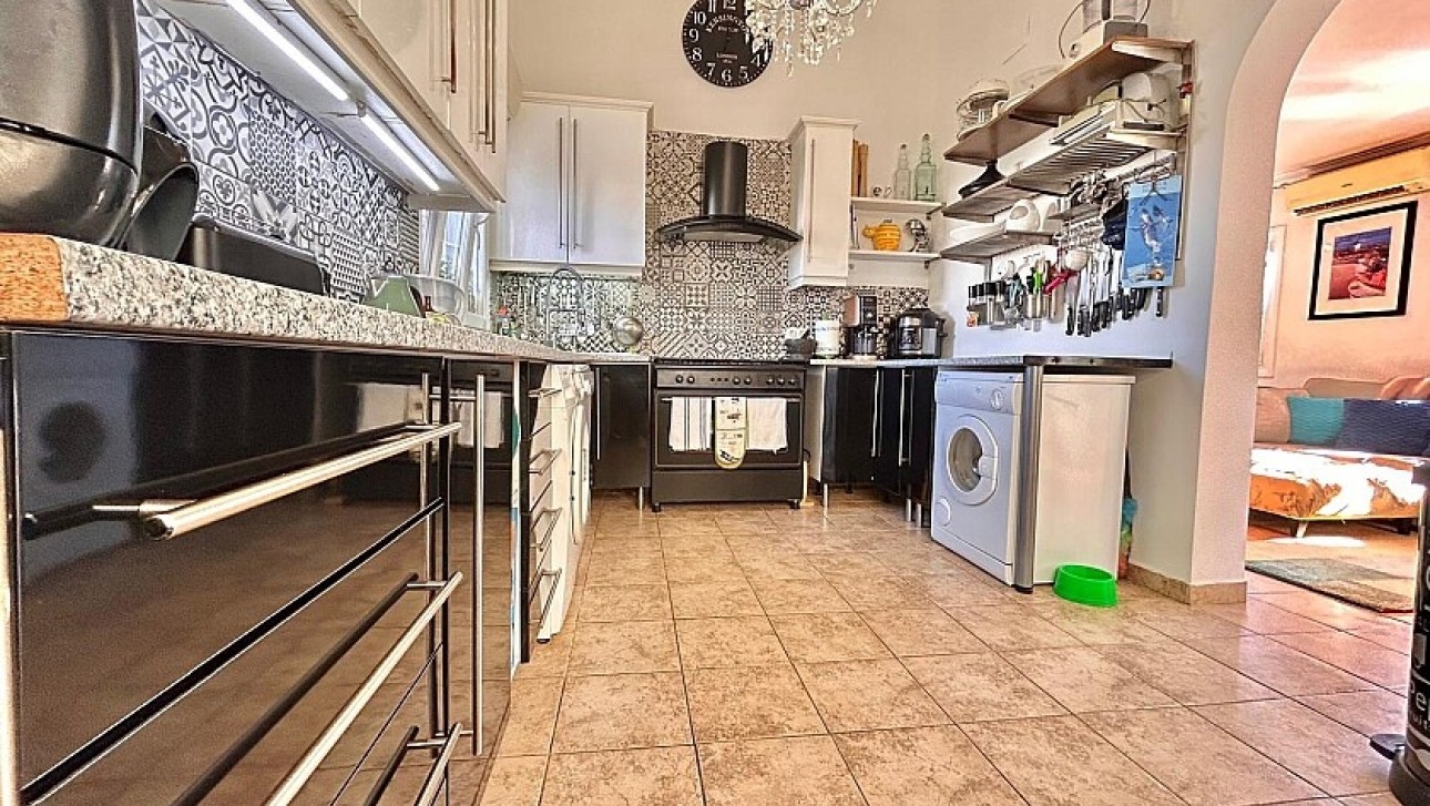 Resale - Villa - Orihuela Costa - Playa Flamenca