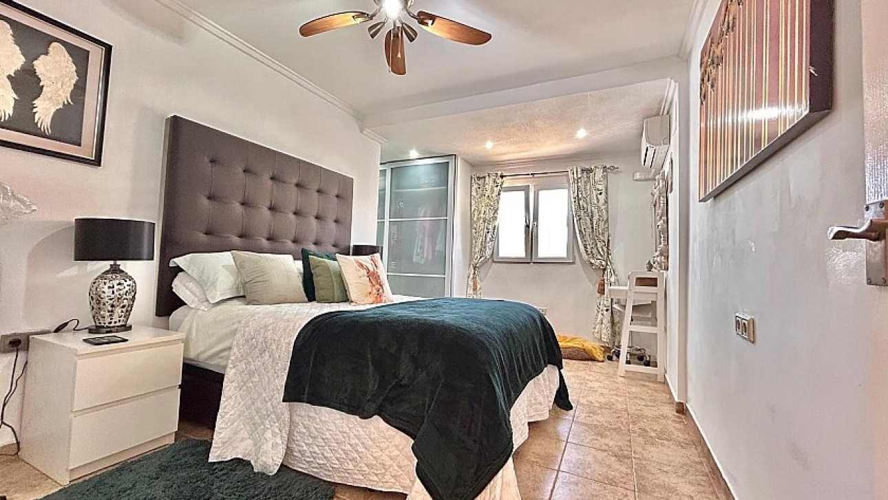 Resale - Villa - Orihuela Costa - Playa Flamenca