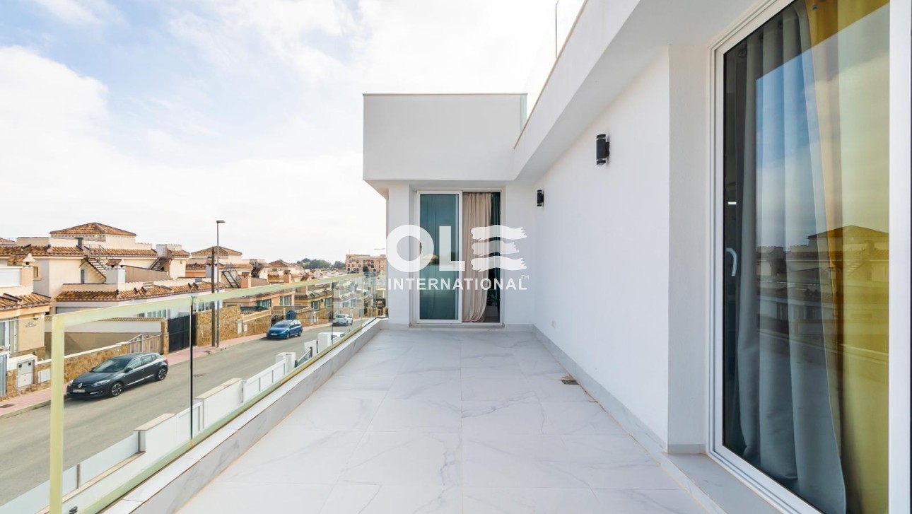 Новое здание - Villa - Orihuela Costa - PAU 26