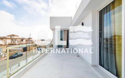 Новое здание - Villa - Orihuela Costa - PAU 26