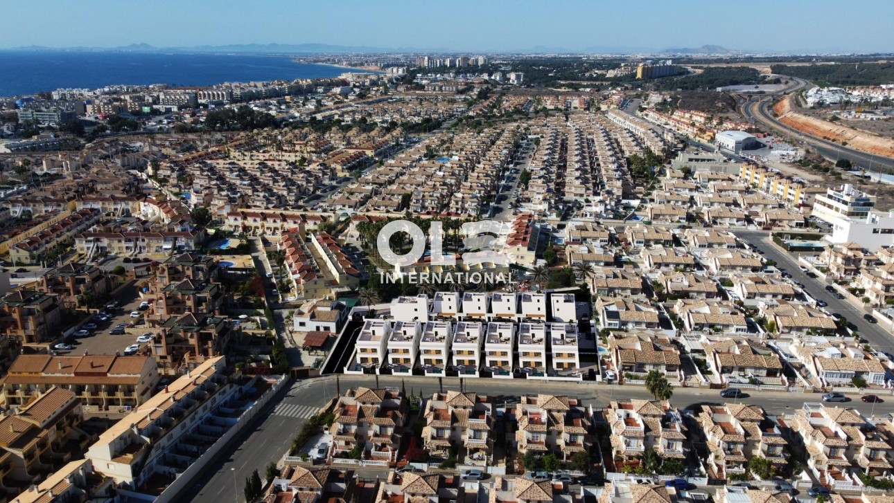 Новое здание - Villa - Orihuela Costa - La Zenia