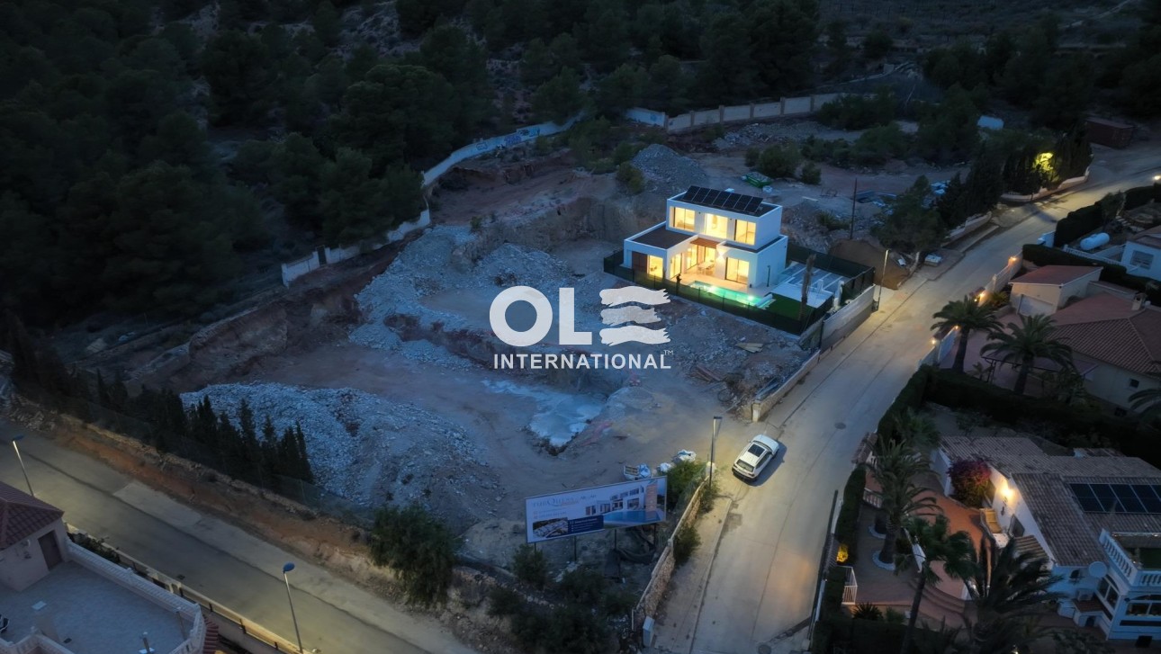 Новое здание - Villa - Alfas del Pí - Escandinavia