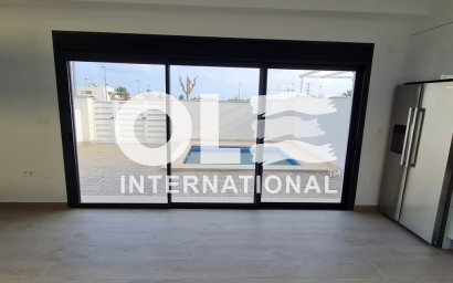 Новое здание - Villa - Orihuela Costa - El Barranco