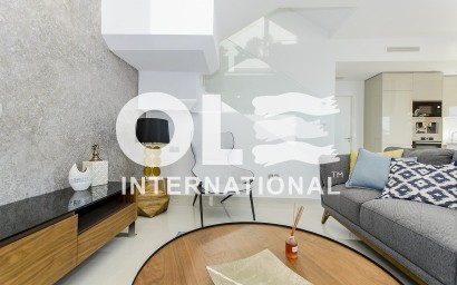 Новое здание - Villa - Los Montesinos - La Herrada