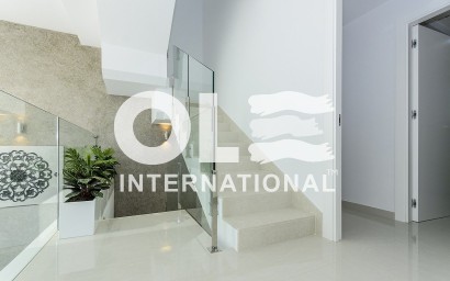 Новое здание - Villa - Los Montesinos - La Herrada