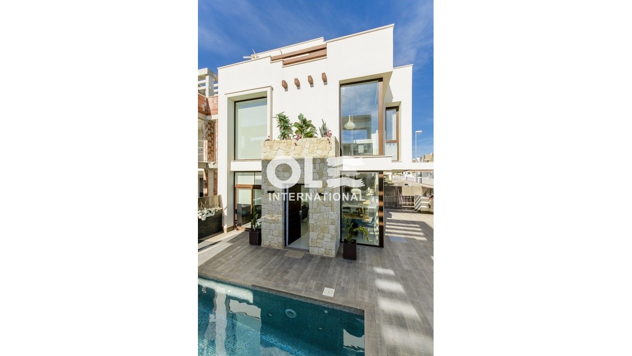 Новое здание - Villa - Los Montesinos - La Herrada
