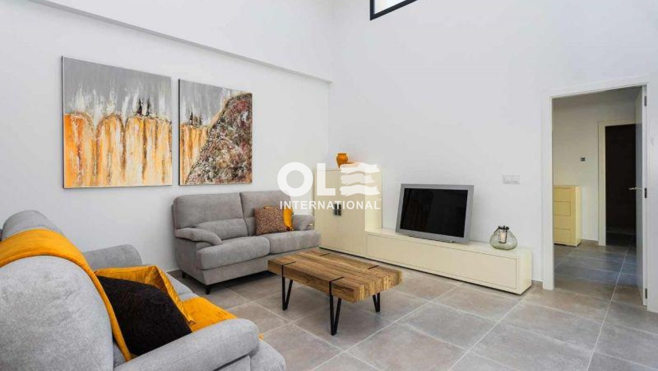 Новое здание - Villa - Daya Nueva - Centro