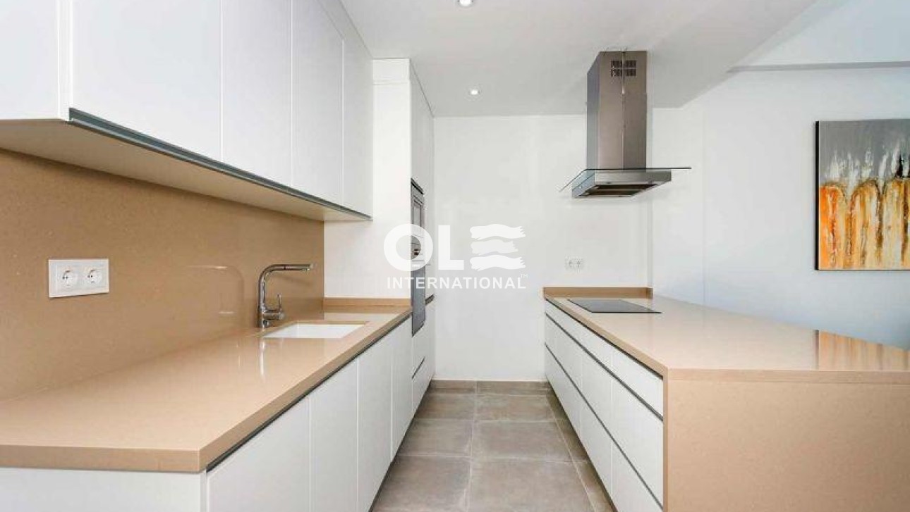 Новое здание - Villa - Daya Nueva - Centro