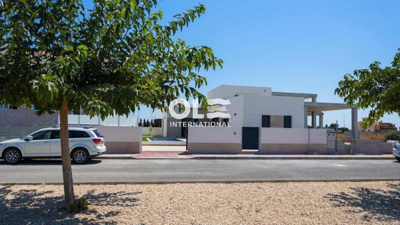 Новое здание - Villa - Daya Nueva - Centro