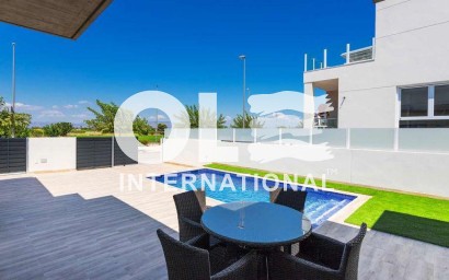 Новое здание - Villa - Daya Nueva - Centro