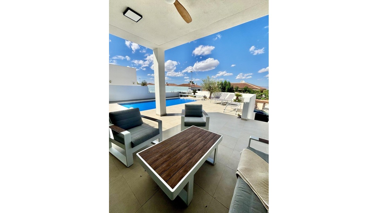Новое здание - Villa - Benijofar - Pueblo