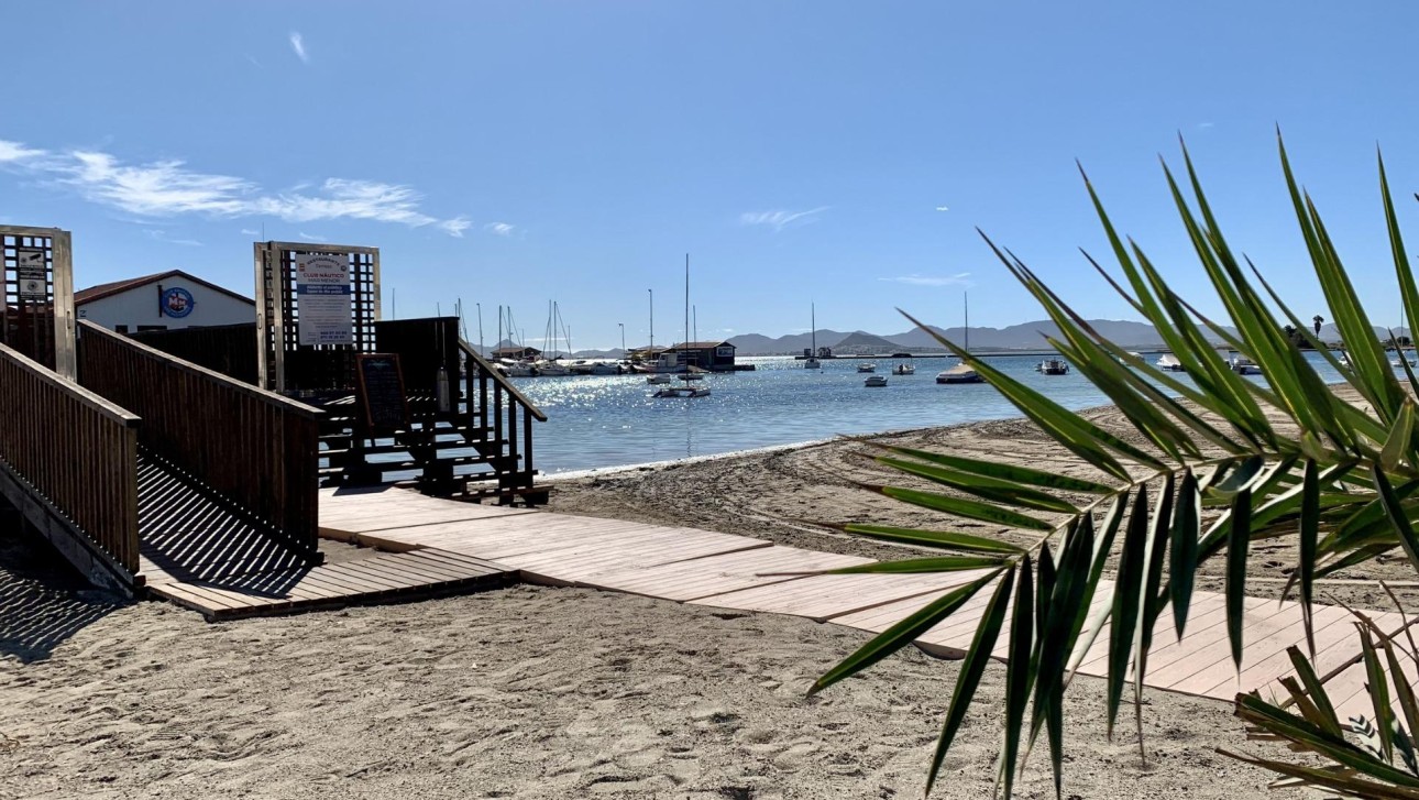 Новое здание - Villa - Los Alcazares - Playa la Atascadera