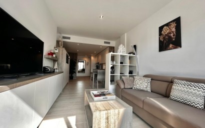 Resale - Apartment - Orihuela Costa - Villamartín